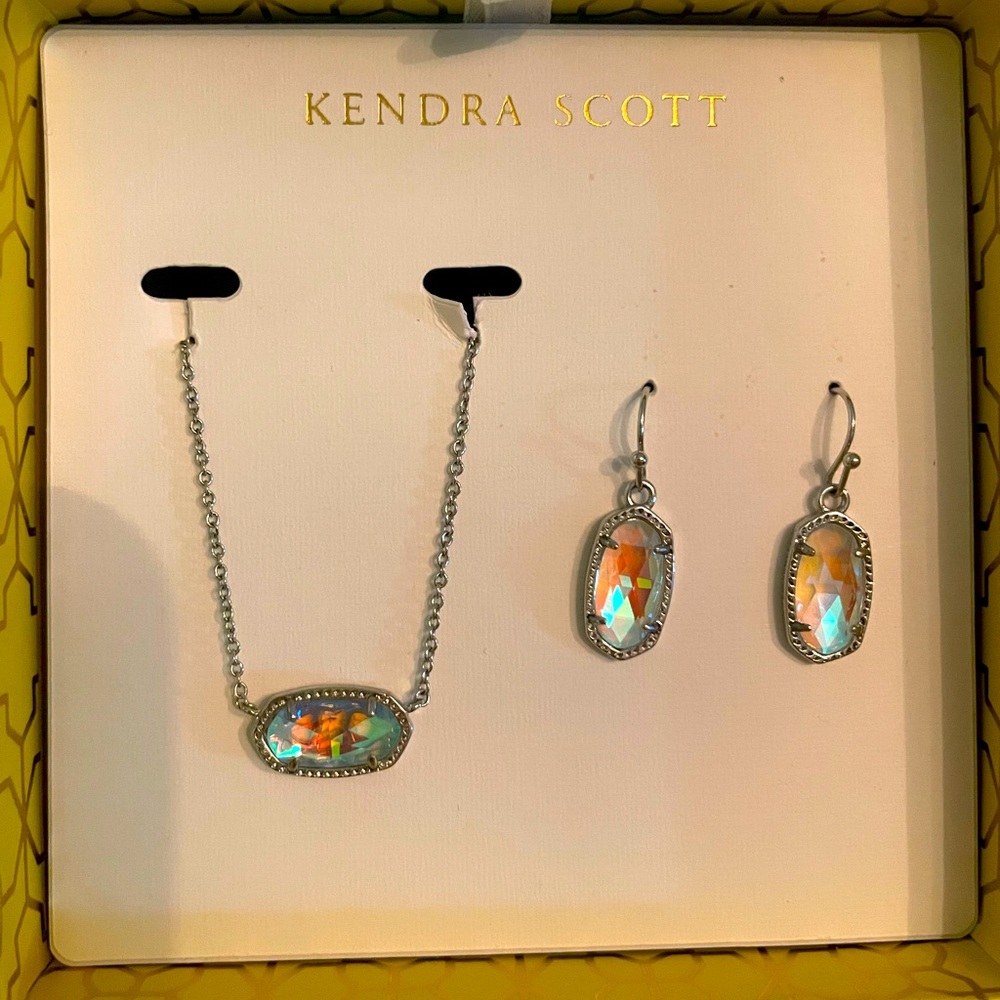 Kendra Scott Elisa Necklace and Earrings Gift Set